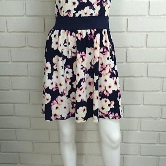 Trixxi Purple Floral Dress. Size Medium - Picture 3 of 11